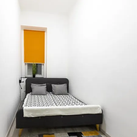 아파트 Wesselenyi 40 *